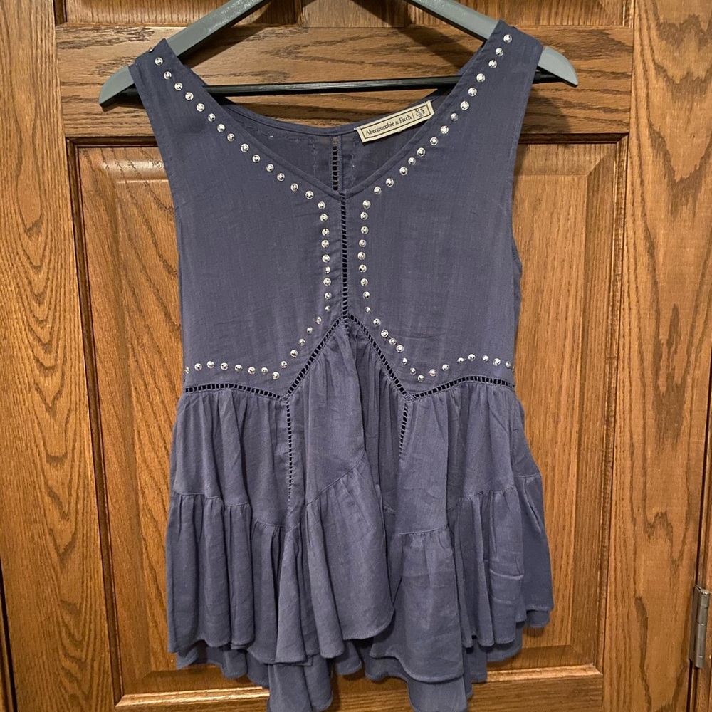 Abercrombie and Fitch loose top XS